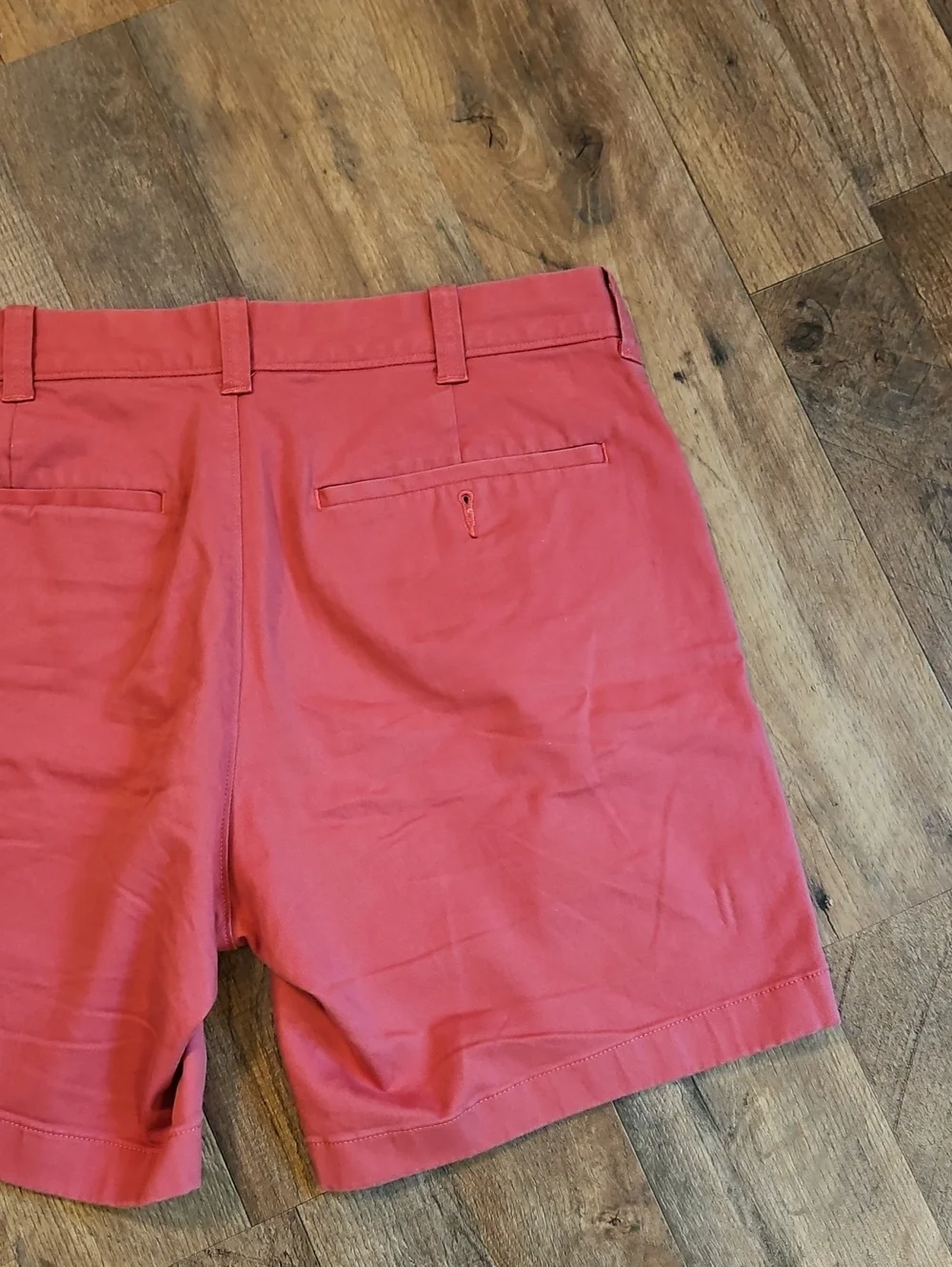 👖J. Crew Mens Coral Flat Front Shorts